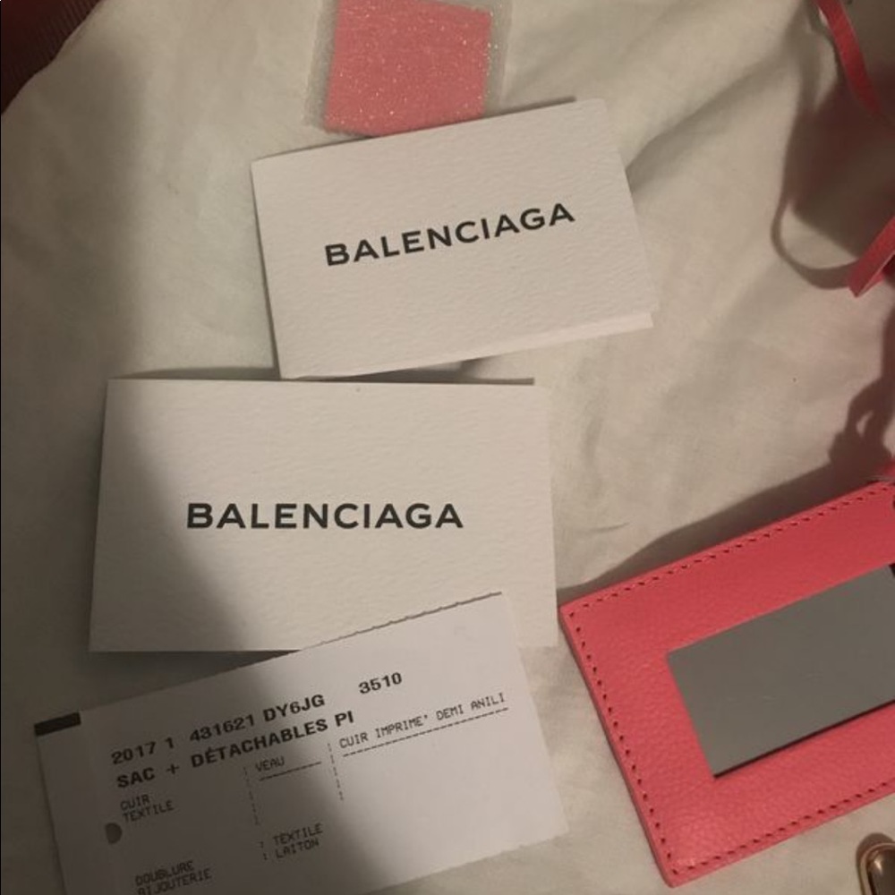 BRAND NEW CLASSIC BALENCIAGA MEDIUM HANDBAG - Picture 3 of 3